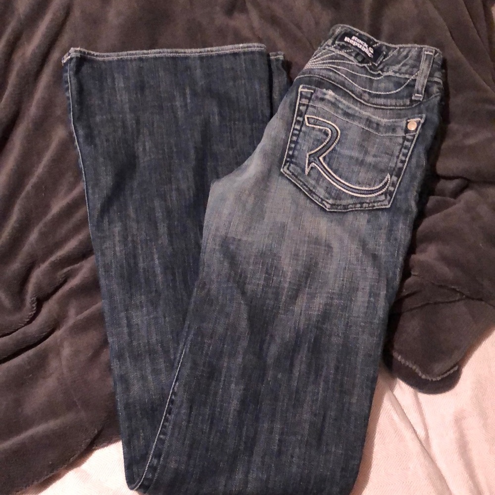 - Rock & Repubic size 24